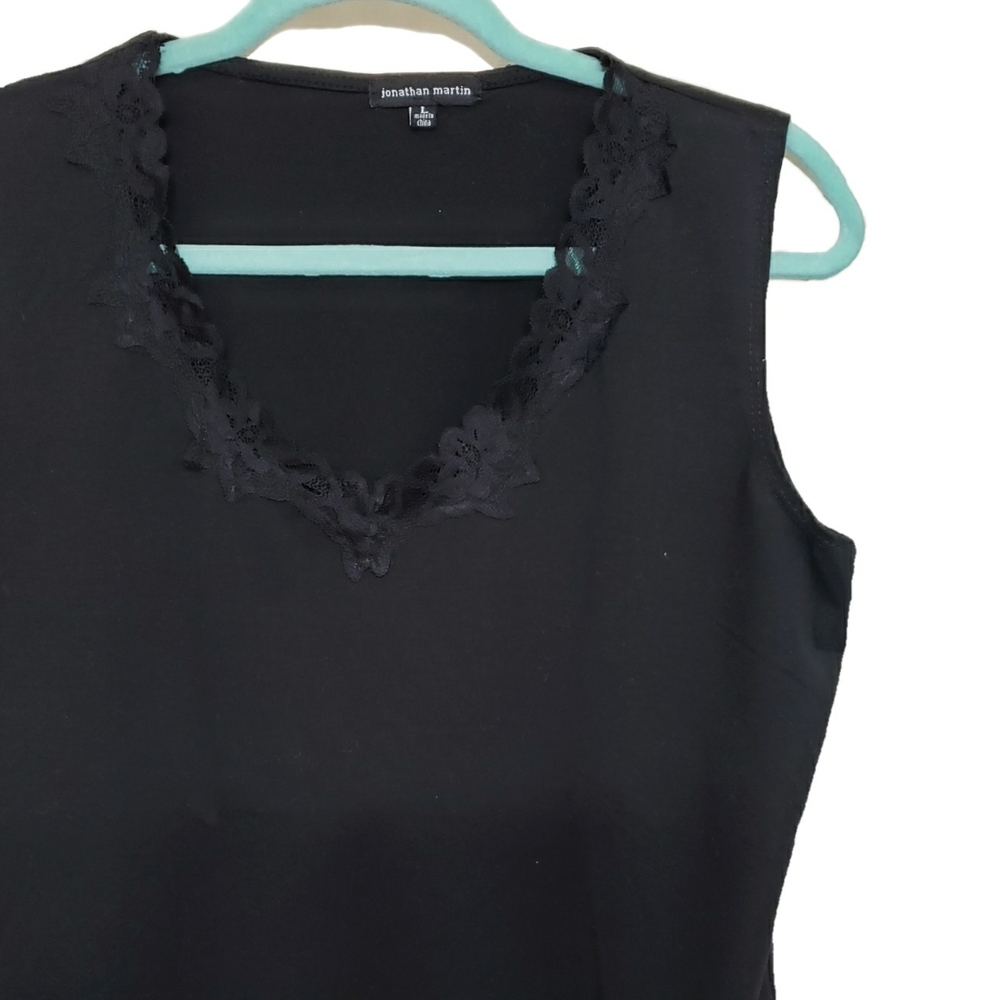 🎈 Jonathan Martin Lace Trim Cami🎈